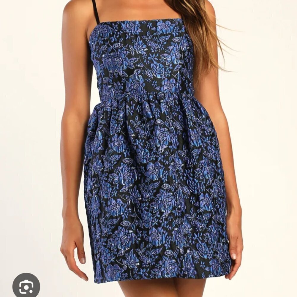 Lulus Jacquard Mini Skater Dress Size L Black & Blue Floral Wedding/Party NWT